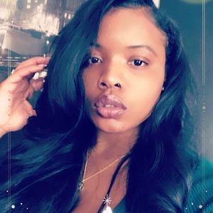 Meet your Posher, Bree